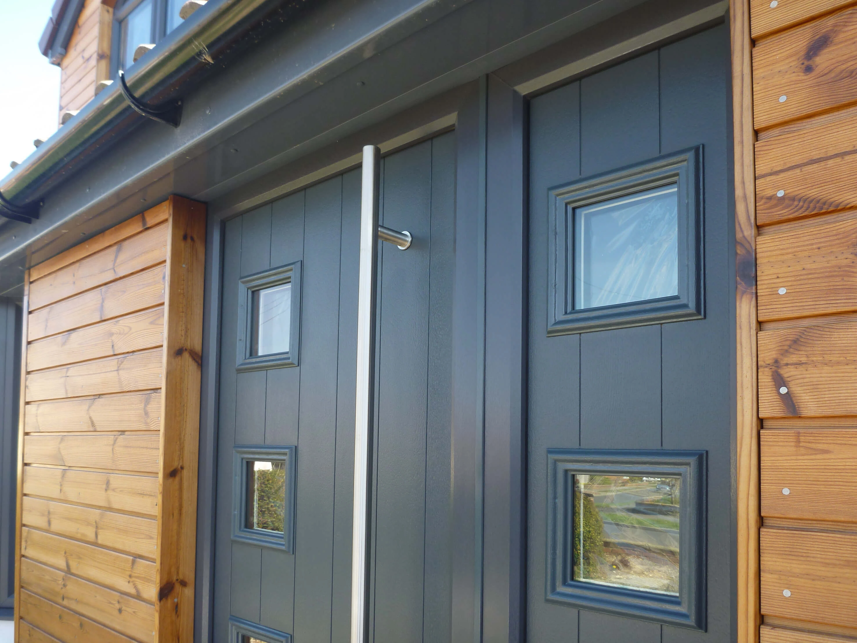 SOLIDOR STABLE FRONT