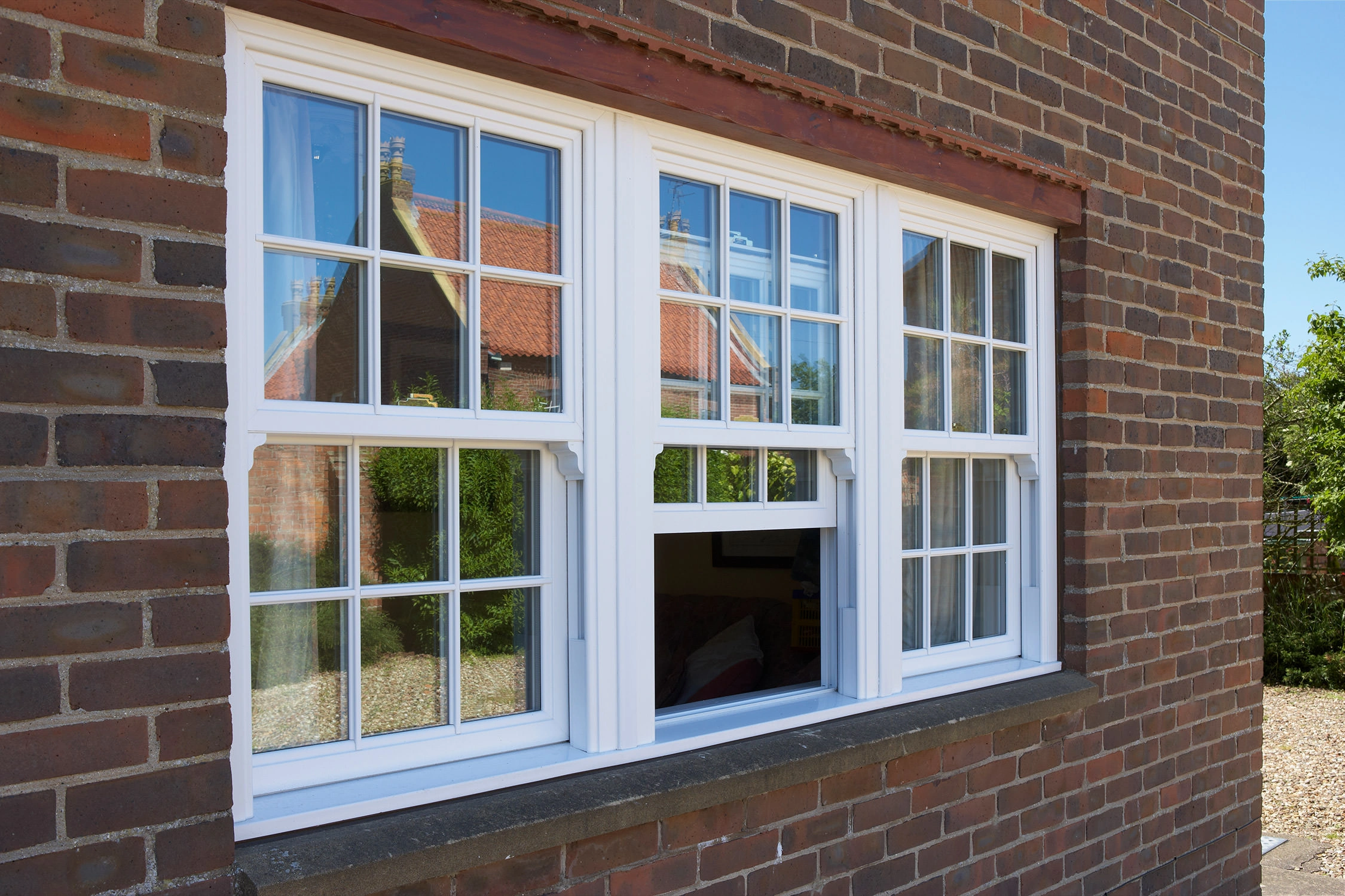 UPVC SLIDING SASH WINDOWS 