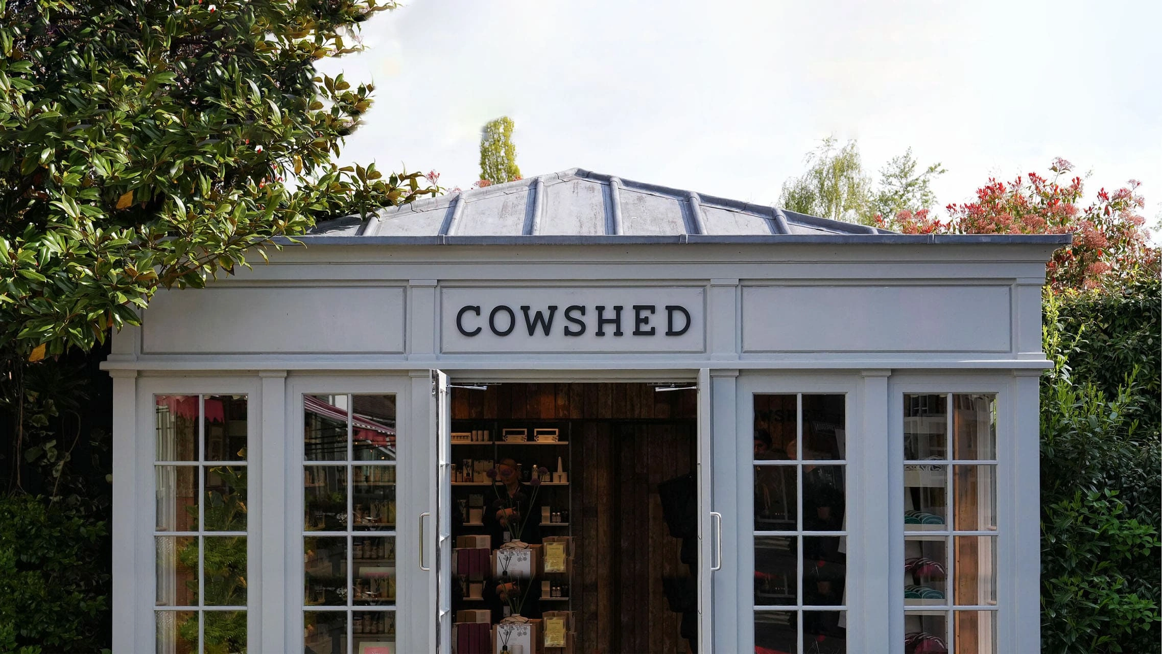 TIMBER SHOP FRONTS