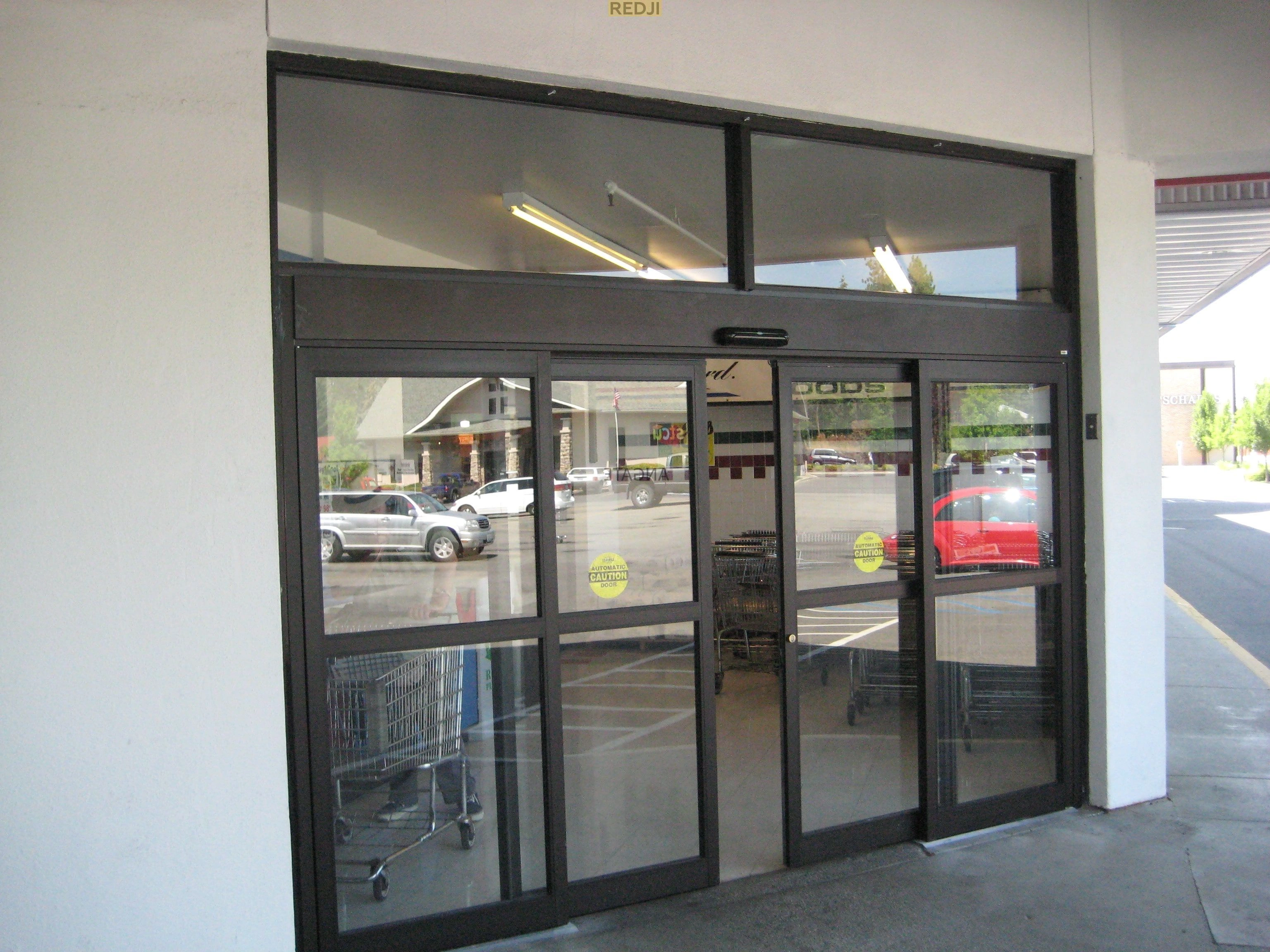 AUTOMATIC SLIDING DOORS